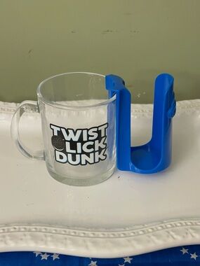 Oreo Ultimate Dunking Mug with removable blue cookie holder